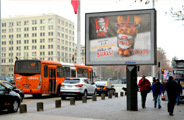 Pantalla LED KFC Santiago Centro